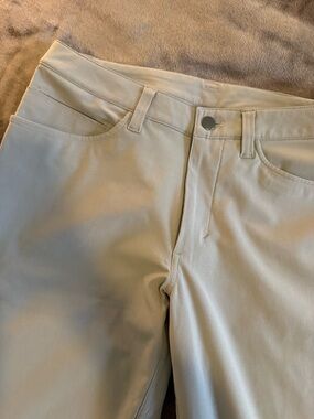 Lululemon men’s classic fit ABC Pant